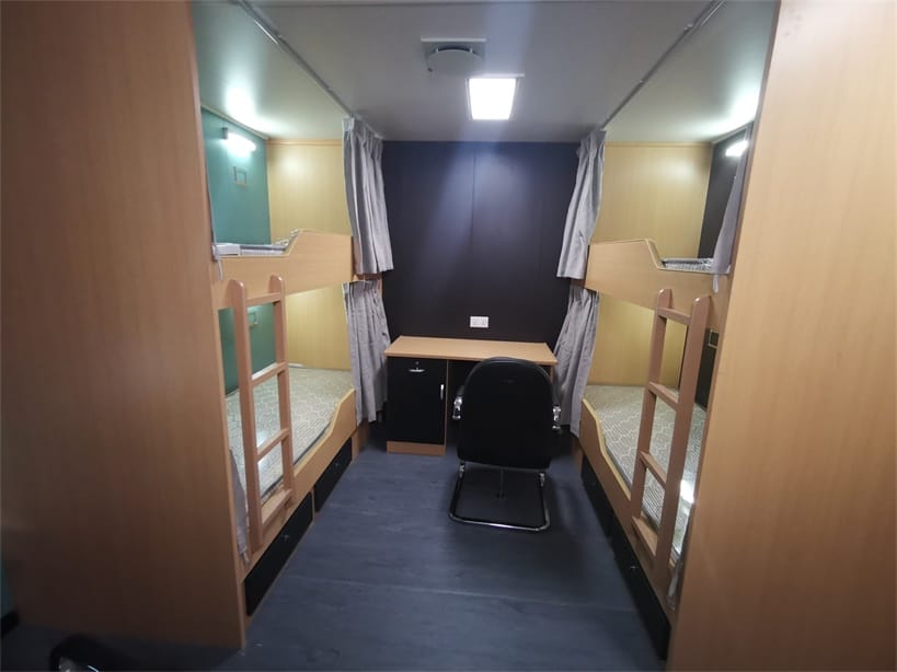 4 MEN ROOM Cabin