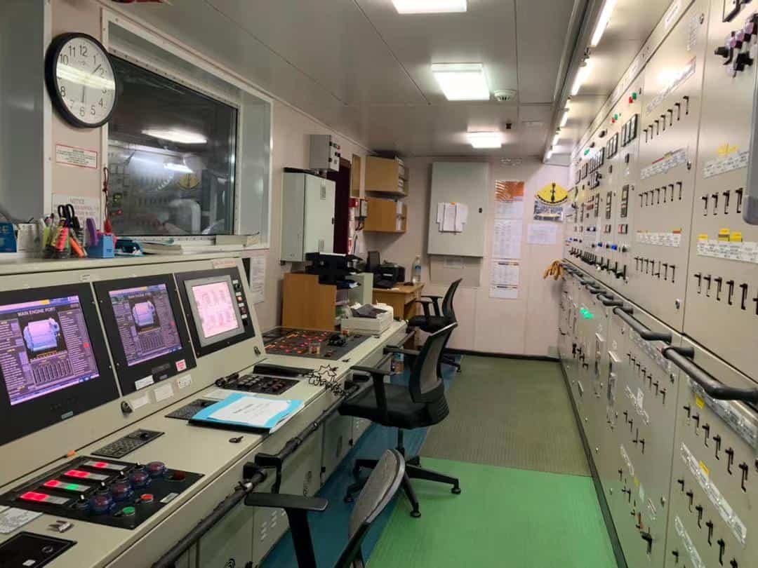 Engine control room Engine Control Room