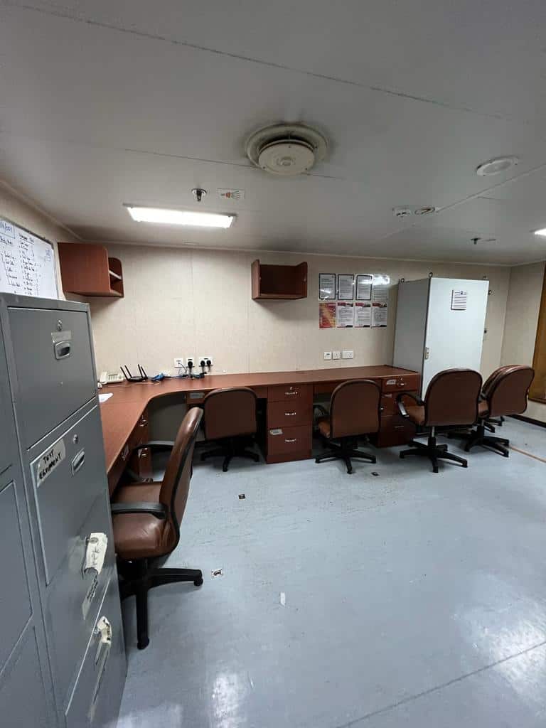 Office.jpeg Office